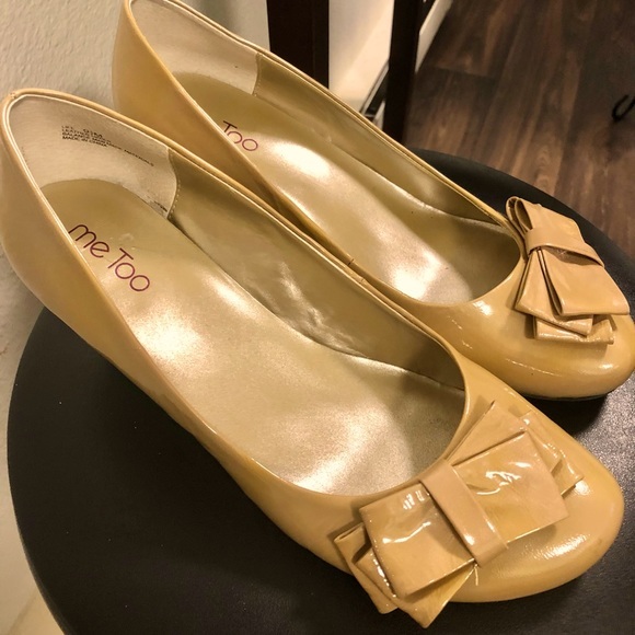 Comfy Me Too cream colored wedges - Picture 1 of 11